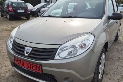 Dacia Sandero 54.000 km 3.300 &euro; Bremen 28277