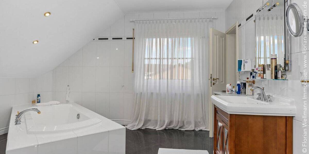 Einfamilienhaus Lübberstedt - 4 Zimmer, 198 m&sup2;, 549.000&euro; | Angebot:22217658