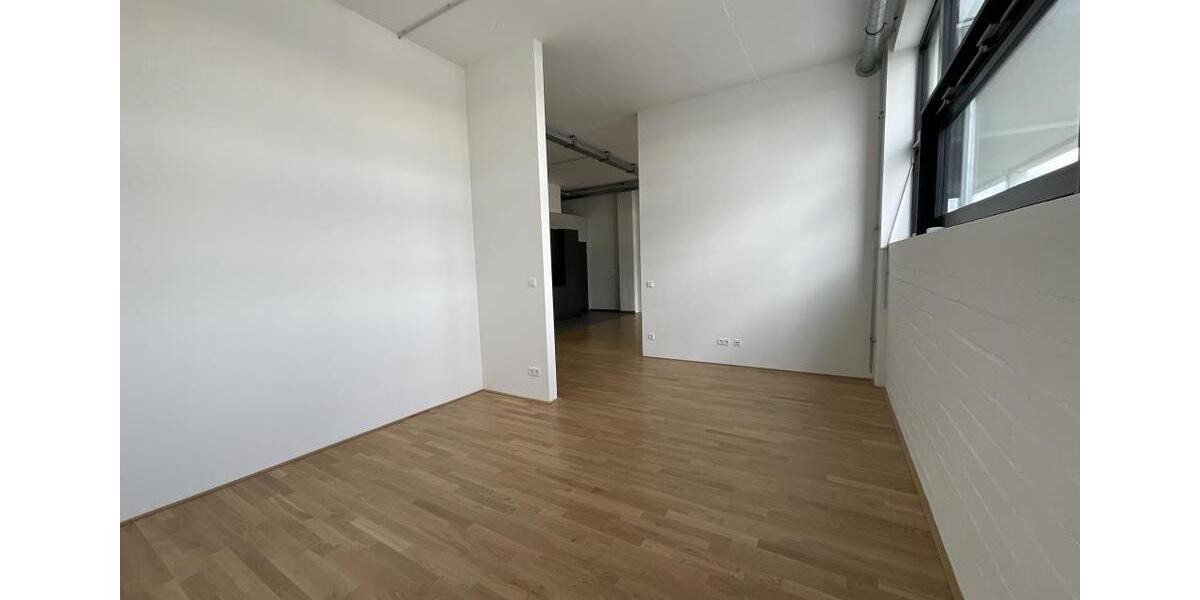 Etagenwohnung Bremen Häfen - 2 Zimmer, 101 m&sup2;, 1.189&euro; | Angebot:23705581