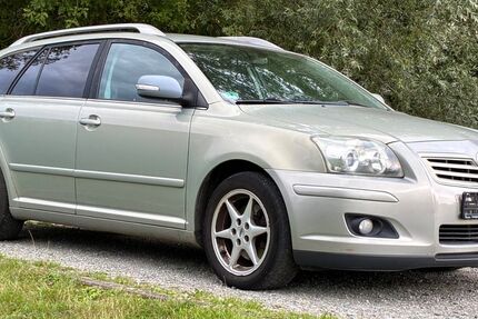 Toyota Avensis 313.000 km 1.490 &euro; Bremen 28197