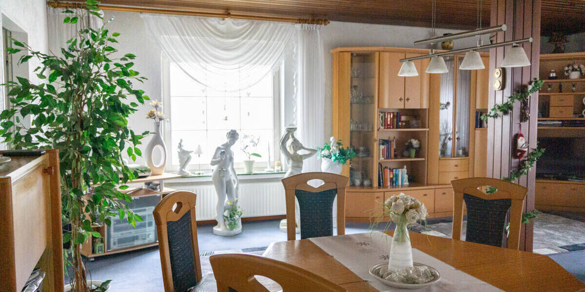 Einfamilienhaus Bremen / Blumenthal Lüssum-Bockhorn - 6 Zimmer, 229 m&sup2;, 310.000&euro; | Angebot:26161223