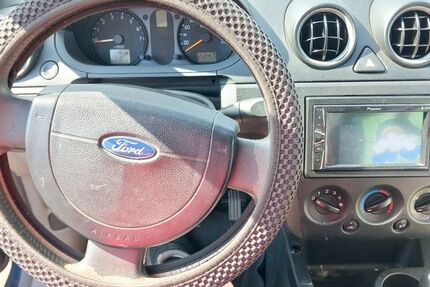 Ford Fiesta 187.000 km 1.600 &euro; Bremen 28201