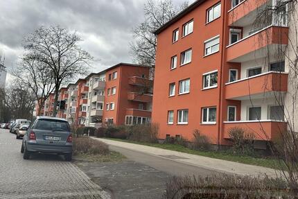 Renovierte 3 Zimmer Wohnung in ruhiger Lage mit Balkon