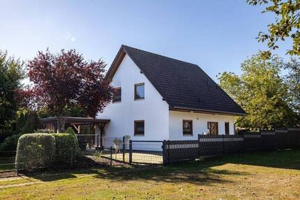 *** WIEDER VERFÜGBAR - CARPORT, TERRASSE, GLASFASER, VOLLBAD uvm. direkt neben kleinem PARK *** 4 zimmer