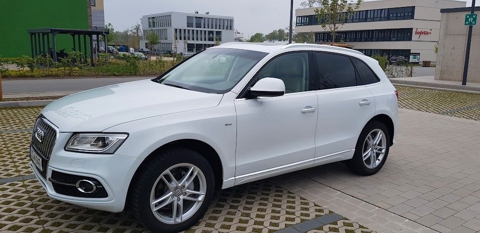 Audi Q5 82.000 km 29.600 € Bremen 28199