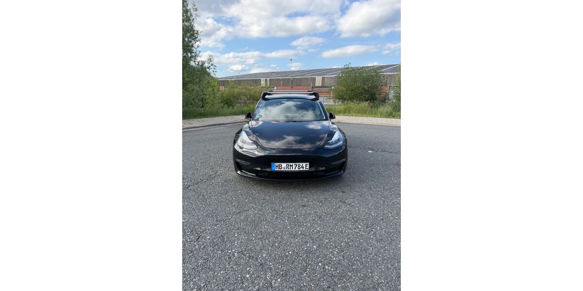 Tesla Model 3 149.484 km 21.499 &euro; Bremen 28197