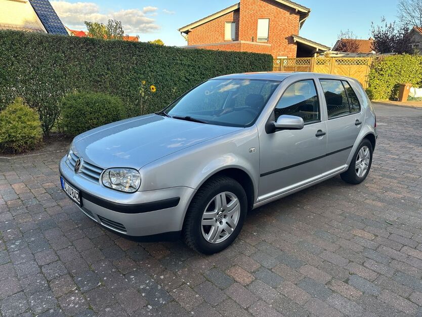 VW Golf 263.648 km 2.500 € Ganderkesee 27777