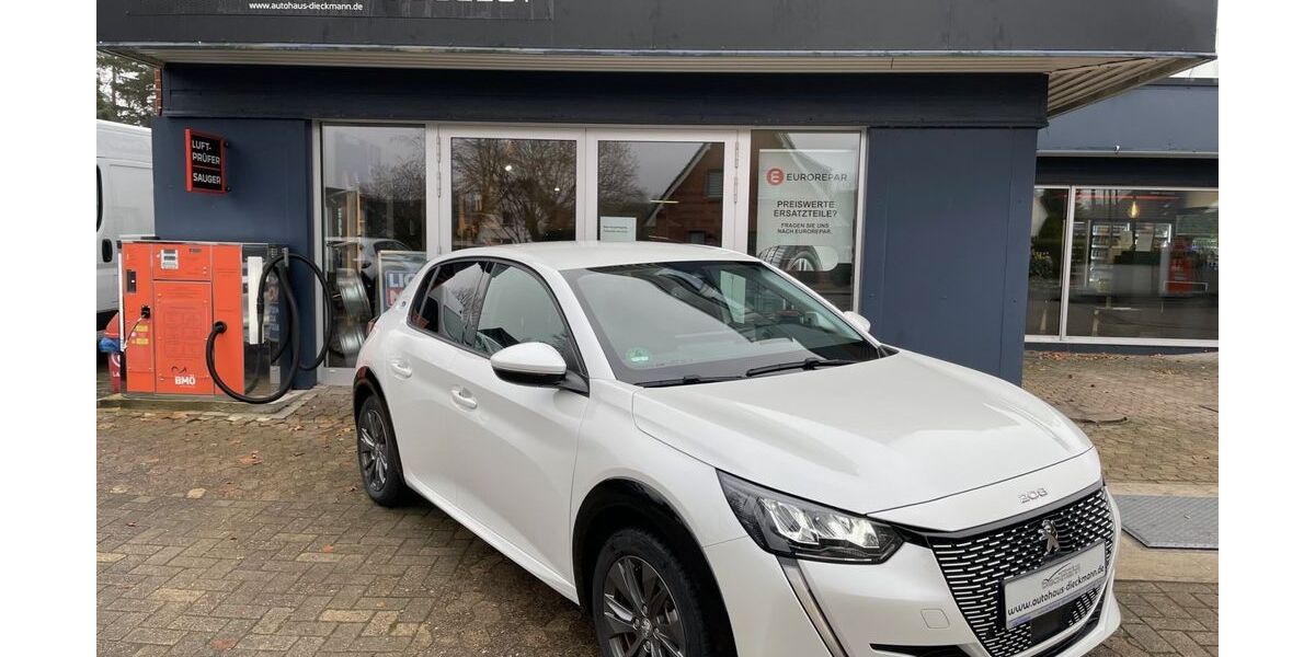 Peugeot 208 28.900 km 16.890 &euro; Worpswede 27726