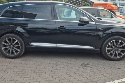Audi Q7 238.157 km 19.999 &euro; Achim 28832
