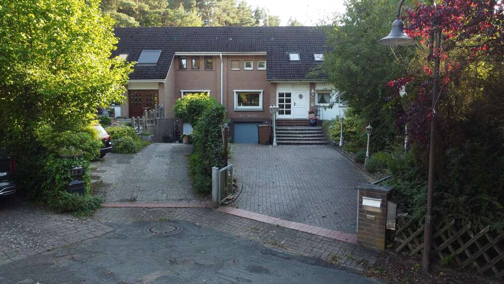 Einfamilienhaus Stuhr - 10 Zimmer, 165 m&sup2;, 320.000&euro; | Angebot:25273656
