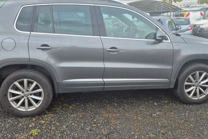 VW Tiguan 138.611 km 14.999 &euro; Achim 28832