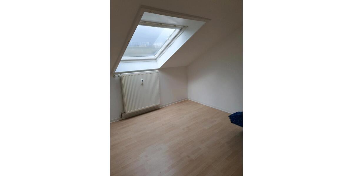 Dachgeschoßwohnung Bremen Östliche Vorstadt - 3 Zimmer, 64 m&sup2;, 1.000&euro; | Angebot:25098915