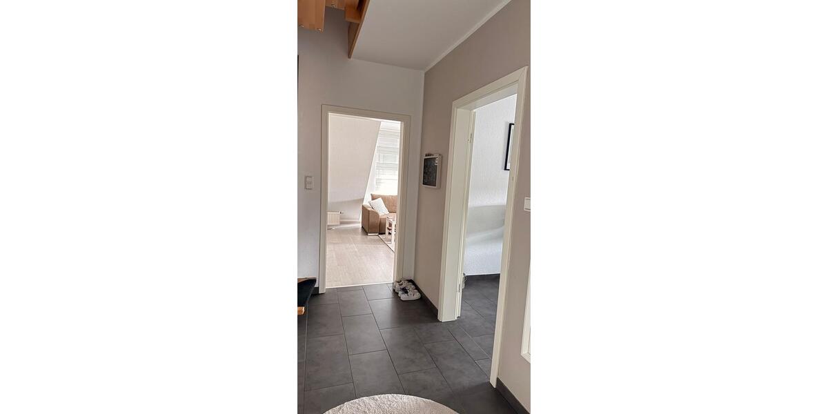 Dachgeschoßwohnung Delmenhorst - 2.5 Zimmer, 77 m&sup2;, 182.000&euro; | Angebot:26795656