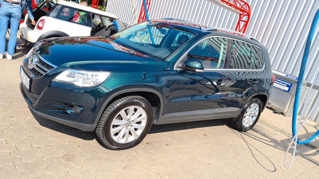 VW Tiguan 234.000 km 8.950 &euro; Bremen 28832