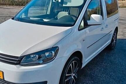 VW Caddy 177.000 km 3.999 &euro; Bremen 28197