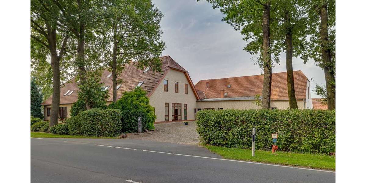 Einfamilienhaus Oyten - 14.5 Zimmer, 528 m&sup2;, 795.000&euro; | Angebot:24909757