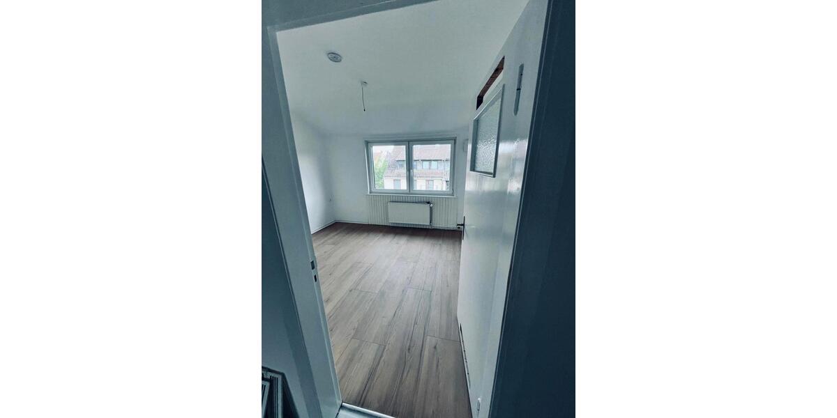Dachgeschoßwohnung Bremen Walle - 3 Zimmer, 60 m&sup2;, 950&euro; | Angebot:26676186