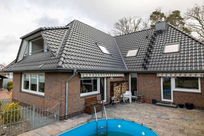 Haus zum Kaufen in Delmenhorst 455.000 € 220 m²