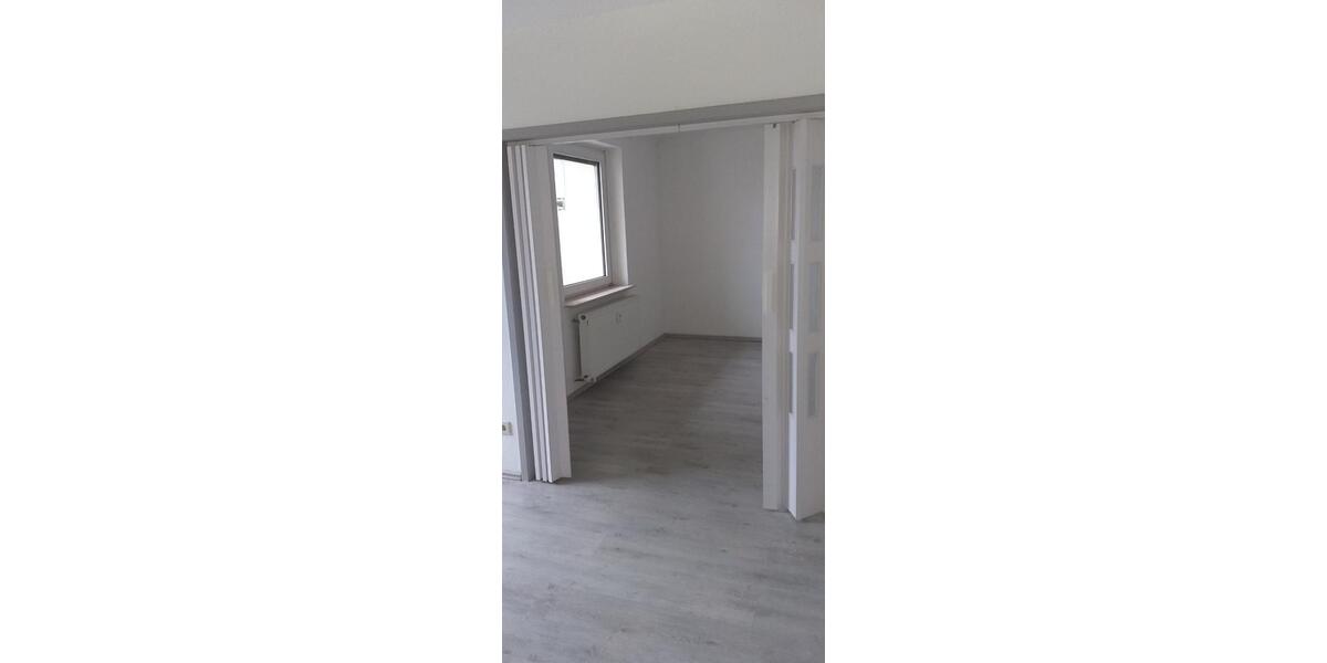 Etagenwohnung Bremen Huchting - 2.5 Zimmer, 65 m&sup2;, 125.000&euro; | Angebot:24677211