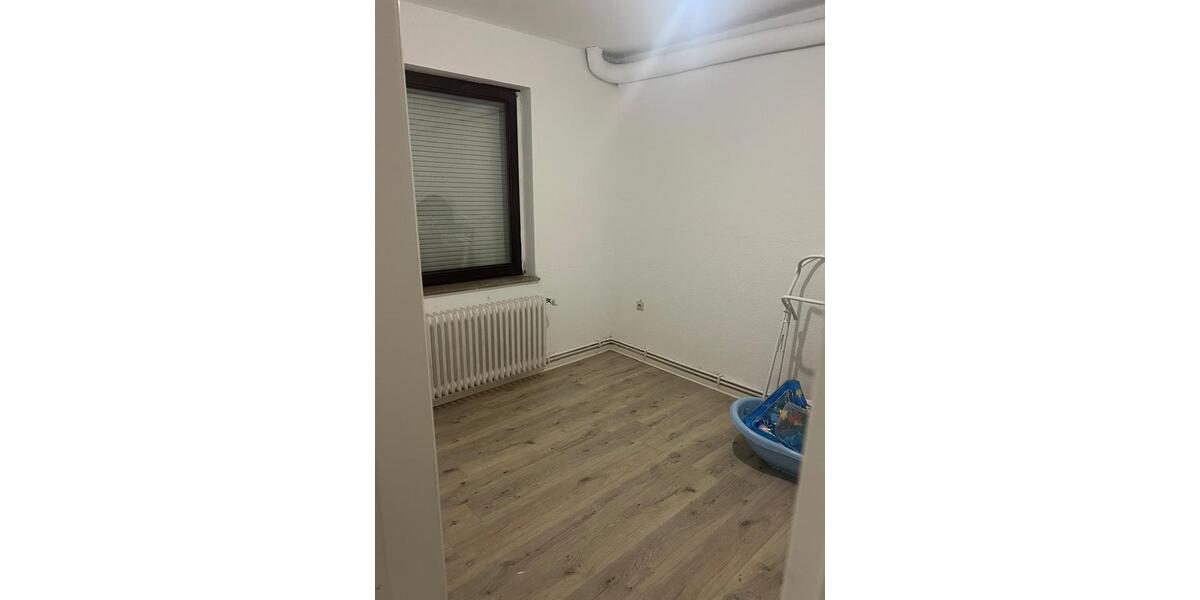 Erdgeschoßwohnung Bremen Häfen - 2 Zimmer, 60 m&sup2;, 600&euro; | Angebot:25237255