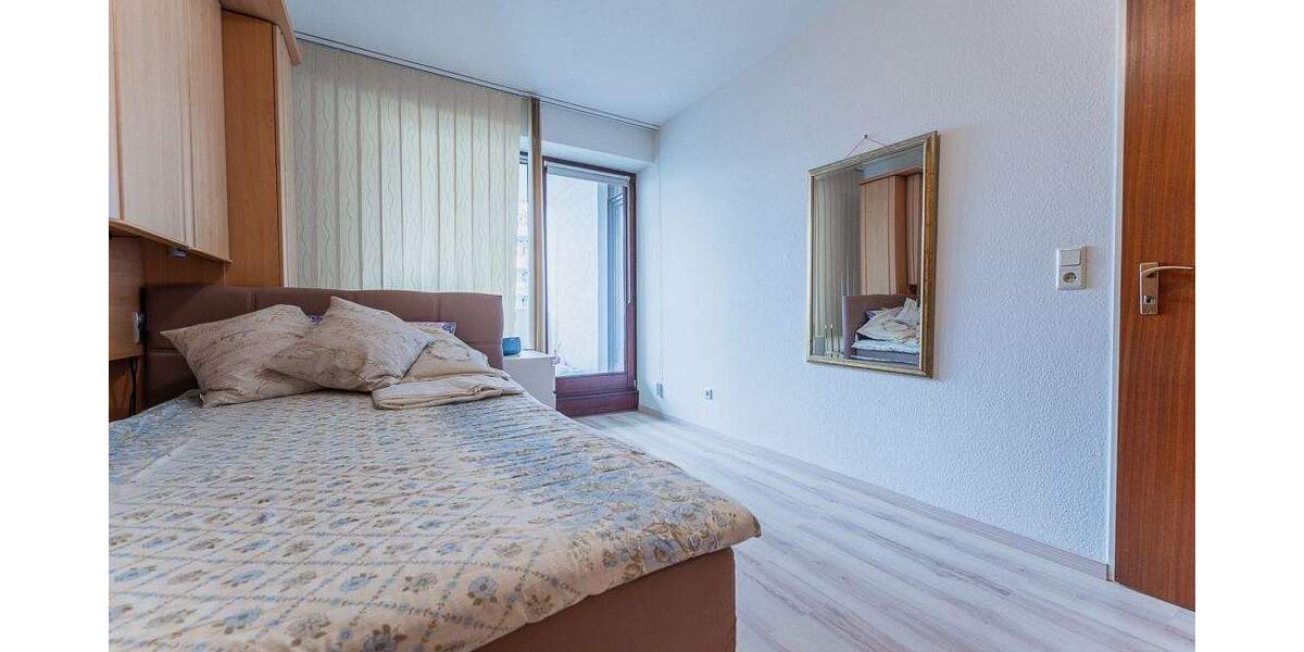 Etagenwohnung Bremen Lehe - 2 Zimmer, 67 m&sup2;, 165.000&euro; | Angebot:25680928