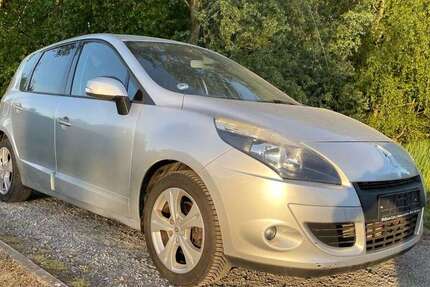 Renault Scenic 151.000 km 3.990 € Bremen 28197