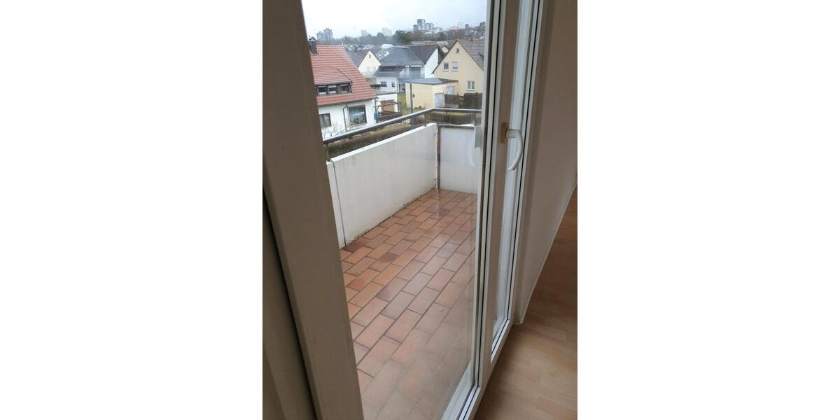 Dachgeschoßwohnung Bremen Östliche Vorstadt - 3 Zimmer, 64 m&sup2;, 1.000&euro; | Angebot:25098915