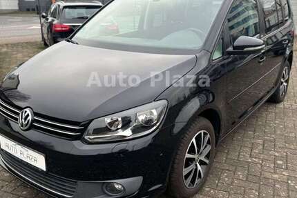 VW Touran 164.000 km 8.900 &euro; Bremen 28199