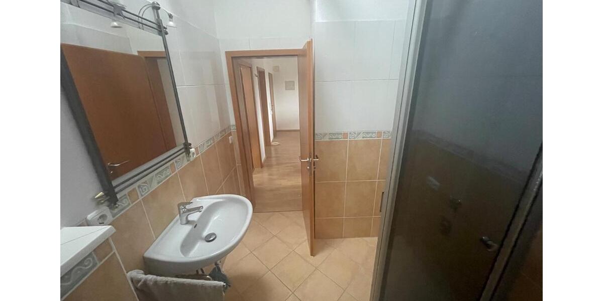 Dachgeschoßwohnung Bremen Häfen - 3 Zimmer, 72 m&sup2;, 198.000&euro; | Angebot:24553697