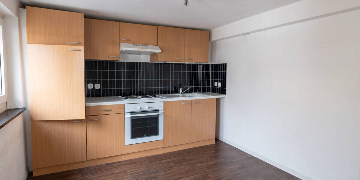 Etagenwohnung Delmenhorst Mitte - 3 Zimmer, 90 m&sup2;, 142.000&euro; | Angebot:25691270