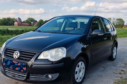 VW Polo 126.700 km 1.950 &euro; Martfeld 27327