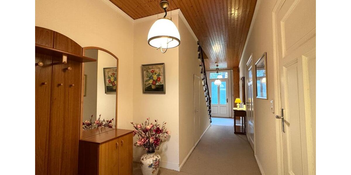 Einfamilienhaus Bremen Oberneuland - 9 Zimmer, 212 m&sup2;, 595.000&euro; | Angebot:26897781