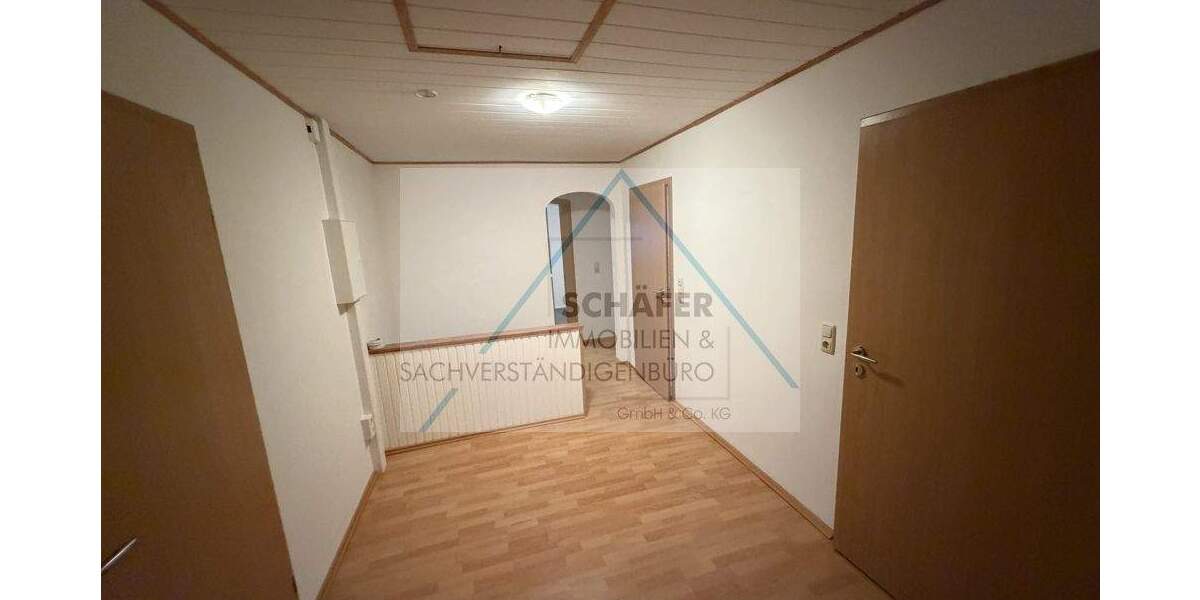 Mehrfamilienhaus, Wohnhaus Harpstedt - 7 Zimmer, 238 m&sup2;, 288.000&euro; | Angebot:25742398
