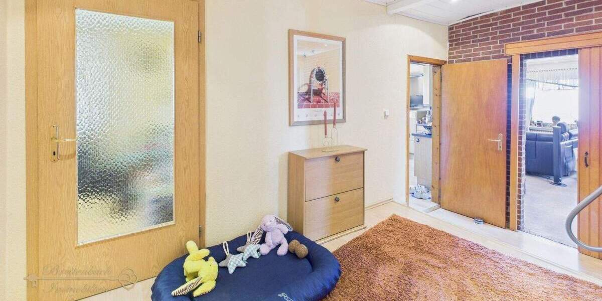 Mehrfamilienhaus, Wohnhaus Lilienthal Frankenburg - 6 Zimmer, 157 m&sup2;, 259.000&euro; | Angebot:25818919