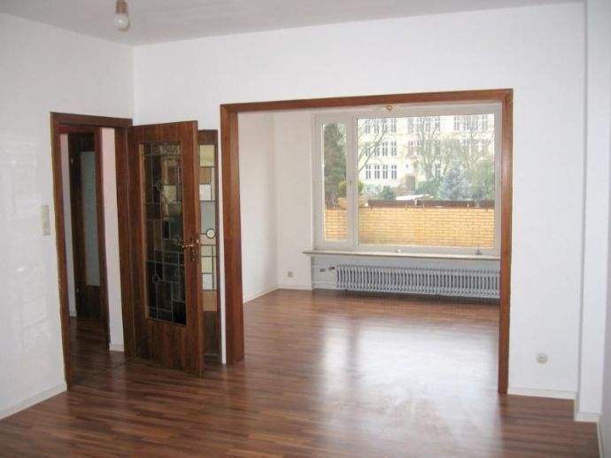 Mehrfamilienhaus, Wohnhaus Bremen Woltmershausen - 8 Zimmer, 268 m&sup2;, 349.000&euro; | Angebot:25685463