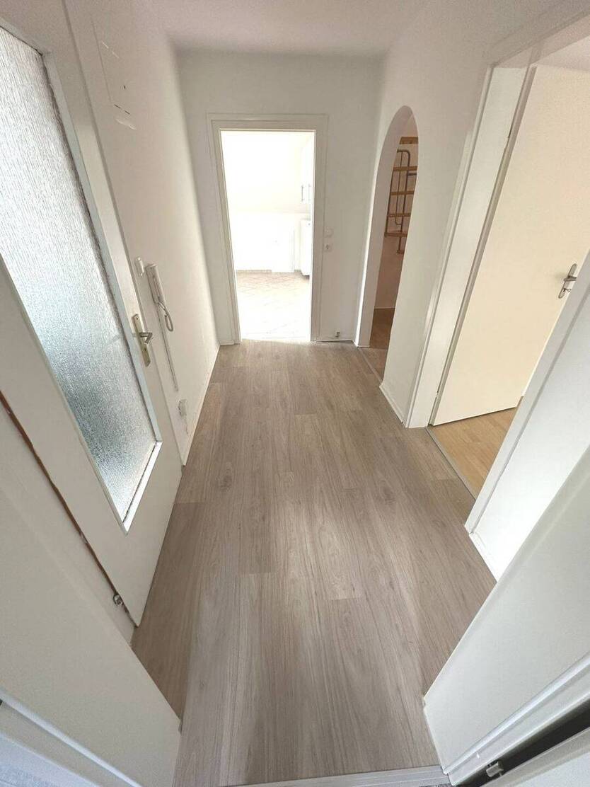 4 ZKB mit Balkon über 2 Etagen im Dachgeschoss eines 3 Familienhauses in Bremen Oslebshausen zu vermieten 4 zimmer