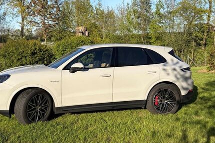 Porsche Cayenne 47.000 km 95.900 &euro; Hellwege 27367