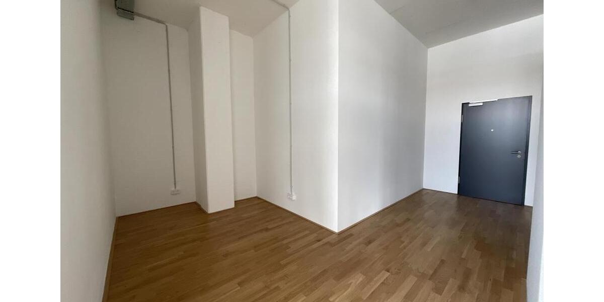 Etagenwohnung Bremen Häfen - 2 Zimmer, 101 m&sup2;, 1.189&euro; | Angebot:23705581