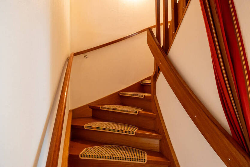 *** liebevolles RMH in ruhiger LAGE mit GARAGE und 6 ZIMMERN *** 6 zimmer