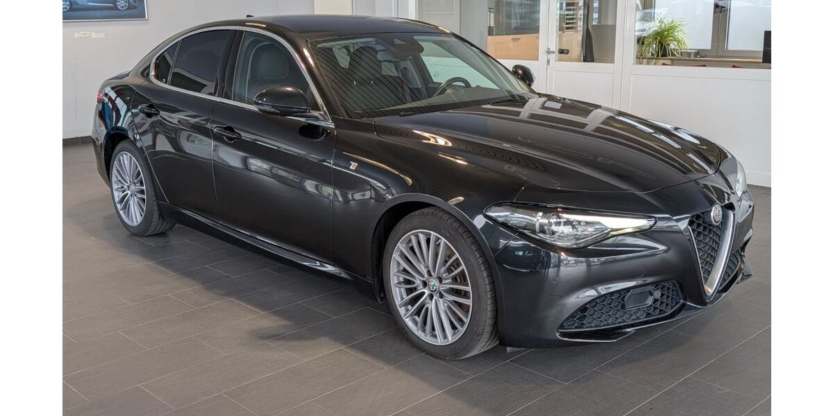 Alfa Romeo Giulia 158.550 km 19.950 &euro; Achim Bierden 28832