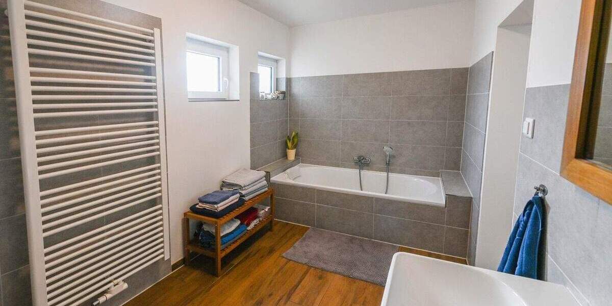 Einfamilienhaus Worpswede - 6 Zimmer, 200 m&sup2;, 450.000&euro; | Angebot:25215124