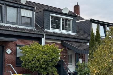 Reihenhaus in wunderschöner Lage für Familien Besichtigung 18.10 zimmer
