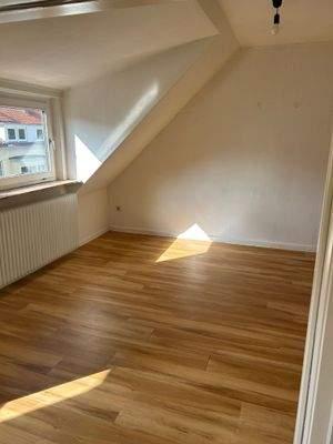 Dachgeschoßwohnung Bremen Neustadt - 1.5 Zimmer, 25 m&sup2;, 440&euro; | Angebot:26033551