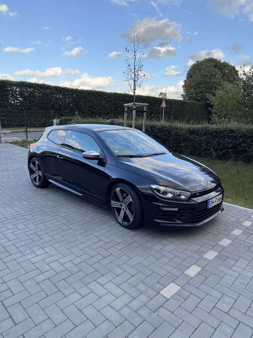 VW Scirocco 76.000 km 20.990 € Stuhr 28816