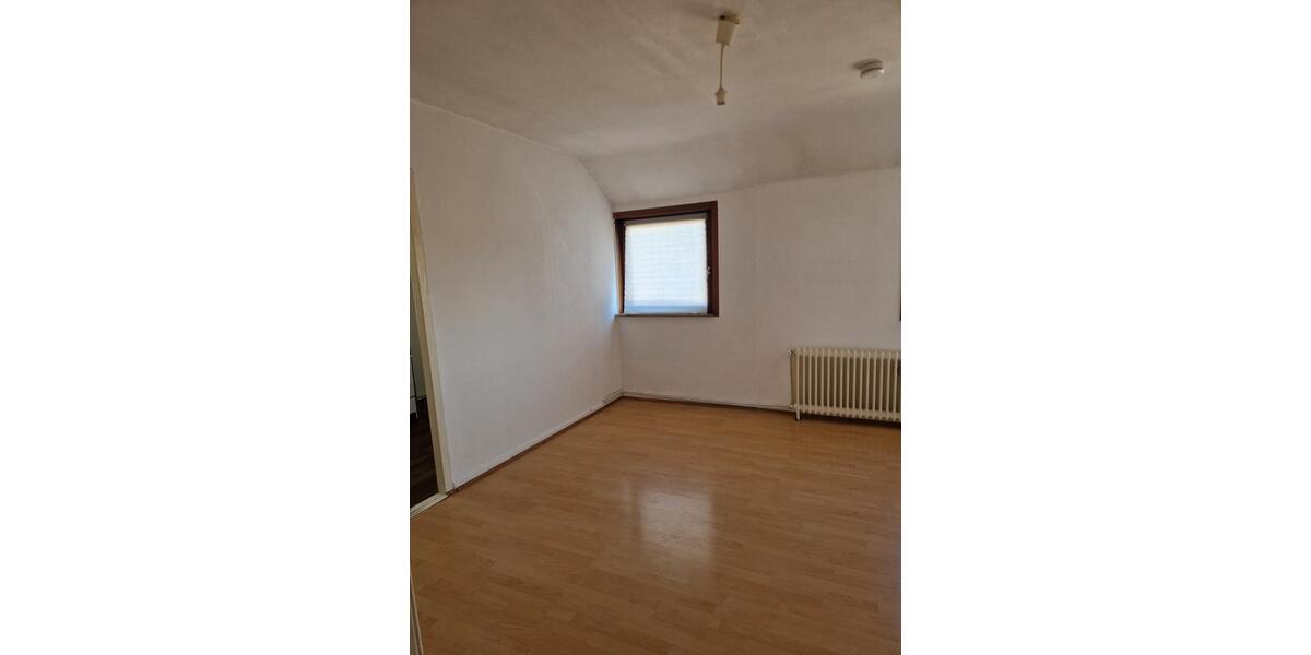 Dachgeschoßwohnung Bremen Findorff - 2.5 Zimmer, 53 m&sup2;, 168.000&euro; | Angebot:26124171