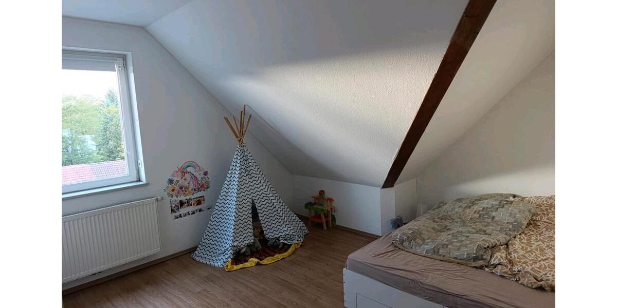 Dachgeschoßwohnung Bremen Blumenthal - 2 Zimmer, 77 m&sup2;, 790&euro; | Angebot:27732612