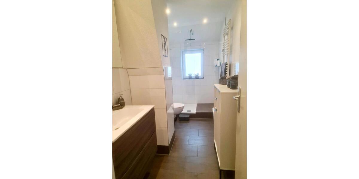 Dachgeschoßwohnung Bremen Hemelingen - 3 Zimmer, 71 m&sup2;, 695&euro; | Angebot:24840105