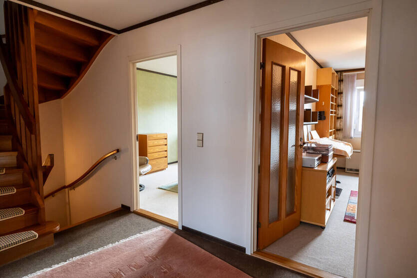 *** liebevolles RMH in ruhiger LAGE mit GARAGE und 6 ZIMMERN *** 6 zimmer