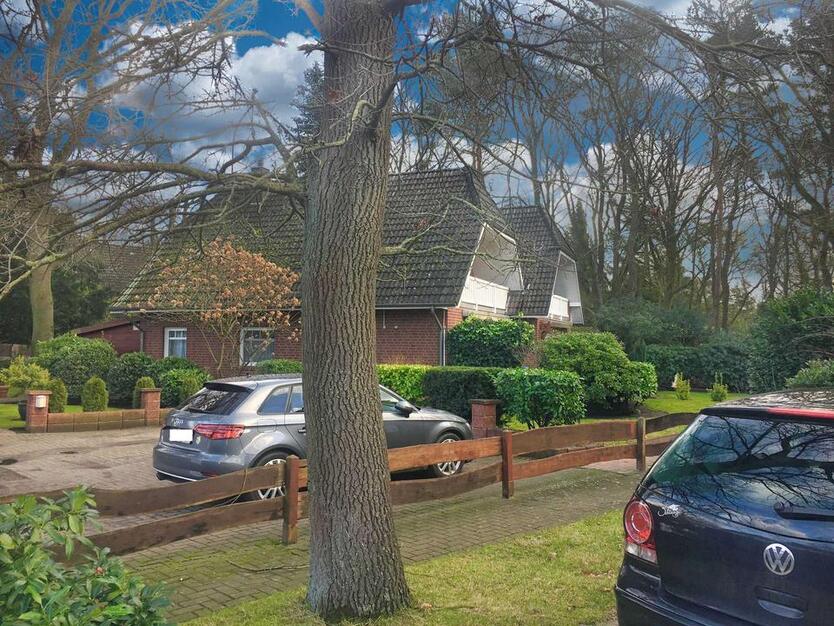 Doppelhaushälfte zu vermieten - mit Garten, Gartenhaus und PKW-Stellplatz