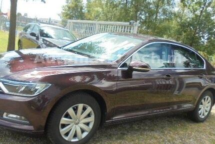VW Passat 84.000 km 11.990 &euro; Achim 28832